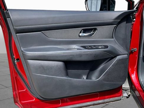 Certified 2025 Nissan Murano SV FWD image 20