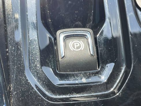 Used 2024 GMC Canyon Elevation w/ Convenience Package RWD image 28