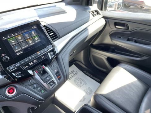 Used 2023 Honda Odyssey Sport image 11