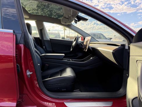 Used 2020 Tesla Model 3 Standard Range Plus image 23