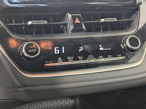 Used 2021 Toyota Corolla SE FWD image 19