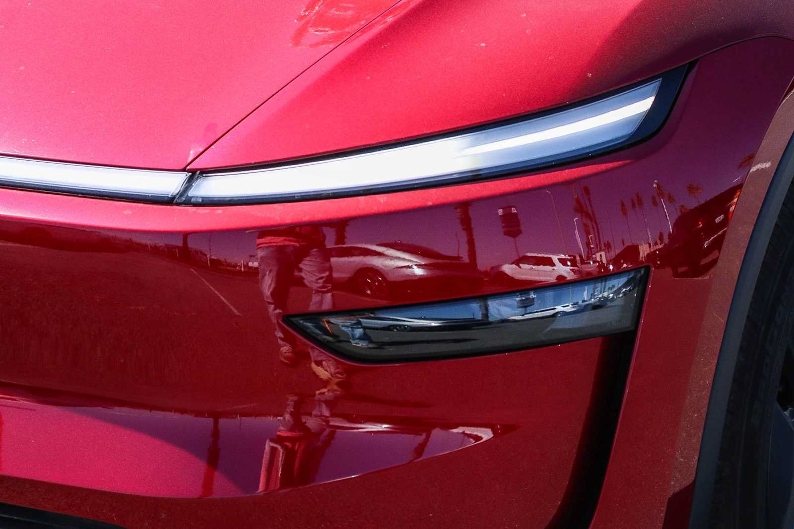 Used 2026 Tesla Model Y Long Range RWD image 2