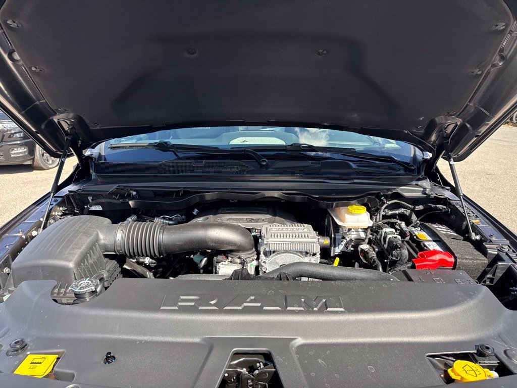 New 2027 RAM 1500 Laramie AWD/4WD image 31