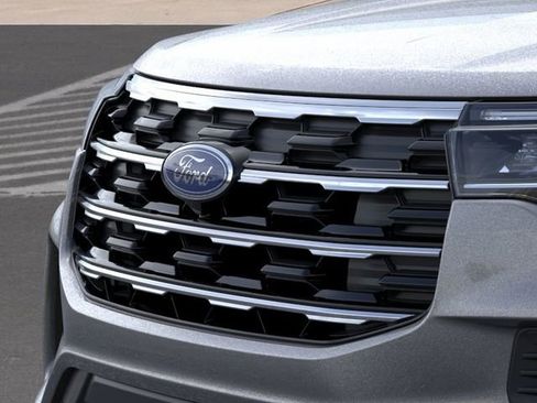 New 2026 Ford Explorer Active RWD image 17