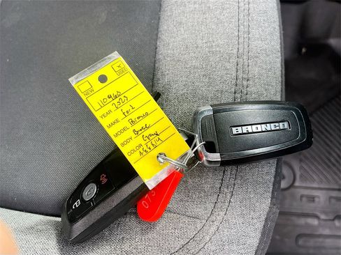 Used 2023 Ford Bronco 4-Door w/ Sasquatch Package image 30