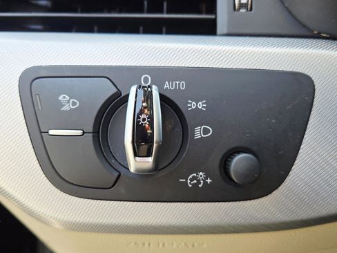 Used 2018 Audi A4 2.0T Ultra Premium w/ Convenience Package image 19