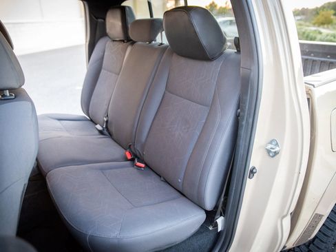 Used 2019 Toyota Tacoma TRD Sport image 12