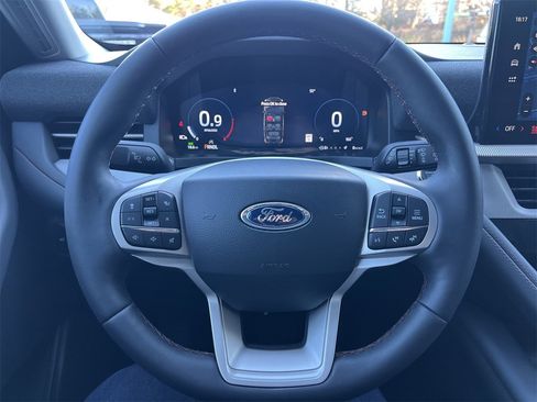 New 2026 Ford Explorer Active w/ Active Comfort Package image 10