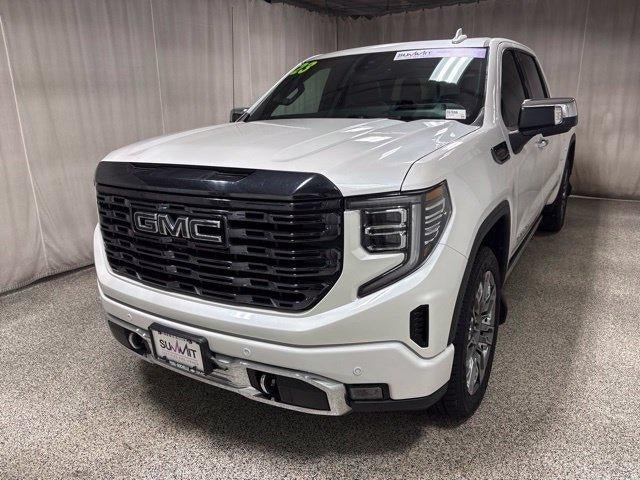 Used 2023 GMC Sierra 1500 Denali Ultimate AWD/4WD image 7