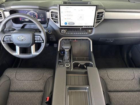 Used 2024 Toyota Tundra Limited AWD/4WD image 15