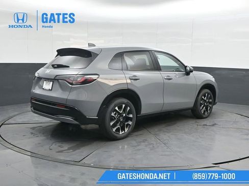 New 2026 Honda HR-V EX-L image 2