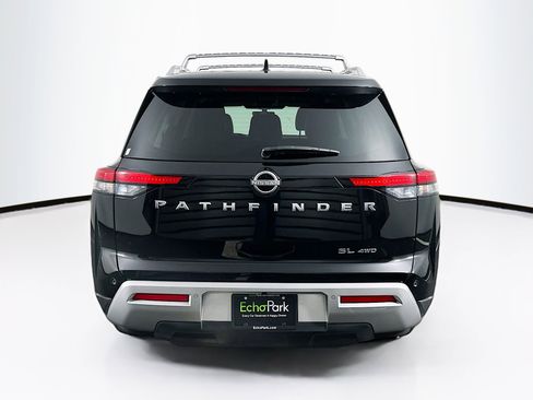 Used 2025 Nissan Pathfinder SL image 7