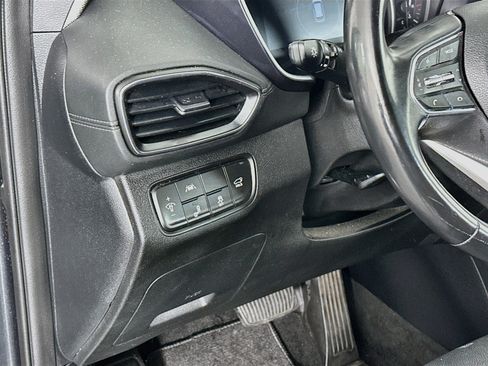 Used 2020 Hyundai Santa Fe SEL w/ Convenience + Premium Package FWD image 17