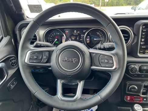 Used 2023 Jeep Wrangler Unlimited Rubicon 4xe image 20