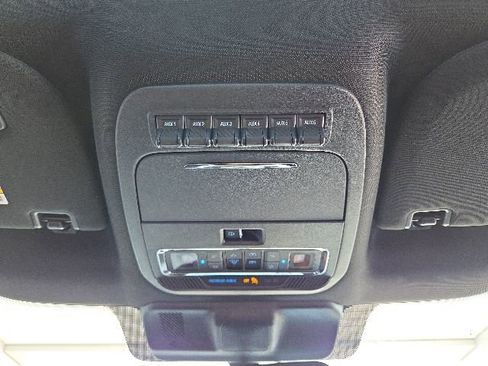Used 2023 Ford F350 Platinum AWD/4WD image 20