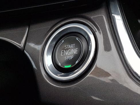 Used 2025 Chevrolet Trax ACTIV w/ Driver Confidence Package FWD image 22