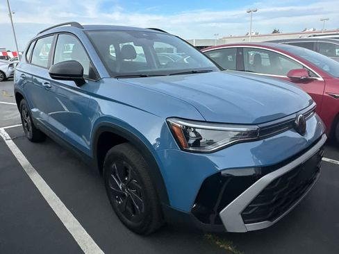 Used 2025 Volkswagen Taos S image 3