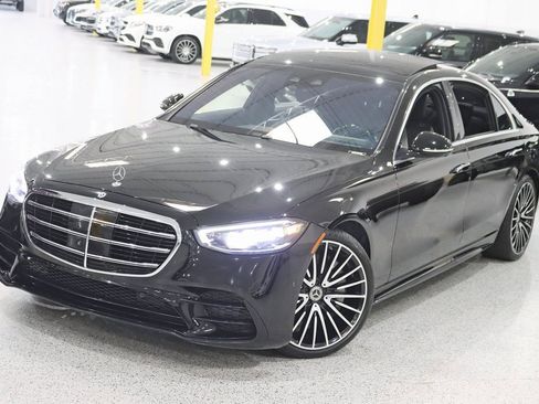 Used 2021 Mercedes-Benz S 580 4MATIC Sedan image 5