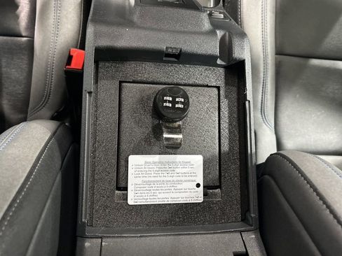 Certified 2021 Ford Bronco Black Diamond w/ Sasquatch Package AWD/4WD image 23