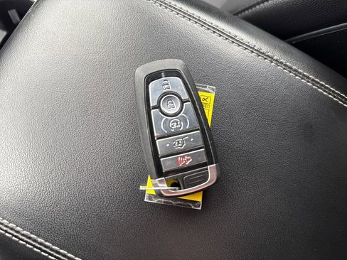 Used 2020 Ford Explorer Limited w/ Class III Trailer Tow Package image 44