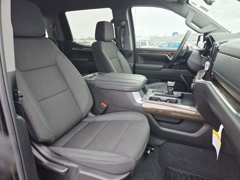 Used 2025 Chevrolet Silverado 1500 LT image 13