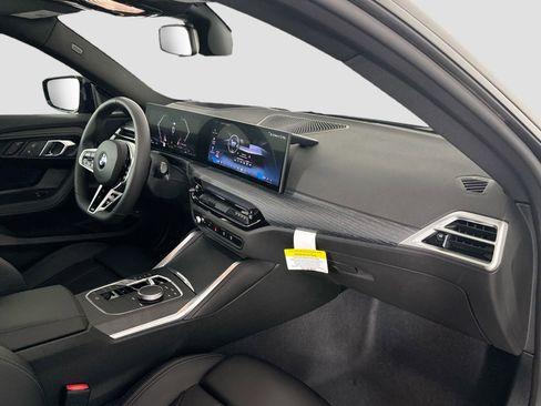 Used 2025 BMW 230i Coupe w/ M Sport Package image 27