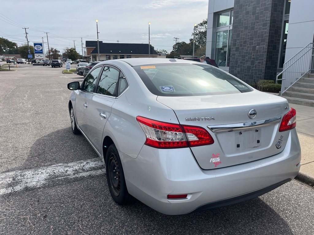 Used 2015 Nissan Sentra SV FWD image 6