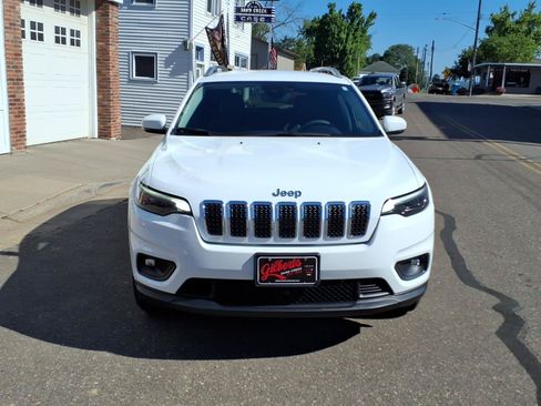 Used 2021 Jeep Cherokee Latitude Lux w/ Comfort/Convenience Group AWD/4WD image 3