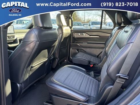 Certified 2025 Ford Explorer ST-Line w/ Premium Package image 16