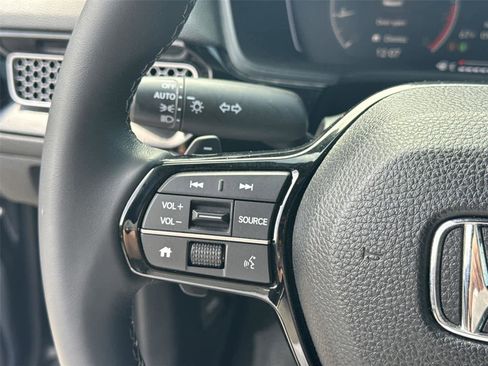 Used 2025 Honda Civic Sport image 19