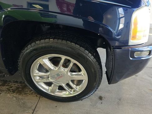 Used 2007 GMC Envoy SLE image 4