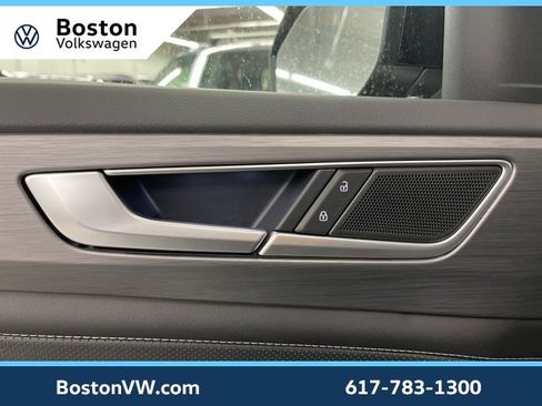 New 2026 Volkswagen Atlas Cross Sport SE image 29