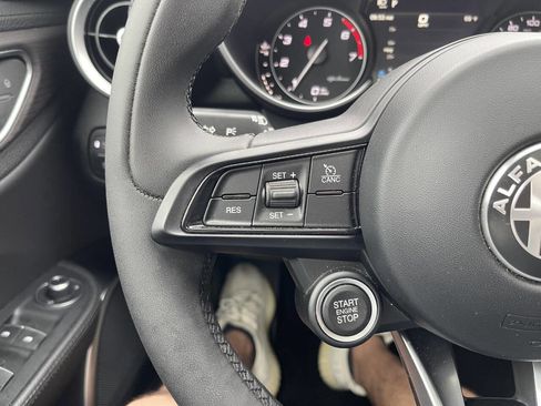 Used 2021 Alfa Romeo Giulia Ti image 30