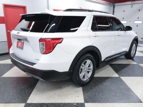 Used 2020 Ford Explorer XLT w/ Equipment Group 202A RWD image 7
