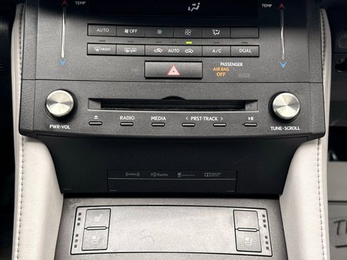 Used 2015 Lexus RC 350 w/ Navigation System Package image 24