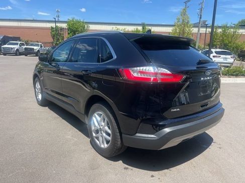 Used 2024 Ford Edge SEL w/ Convenience Package AWD/4WD image 7