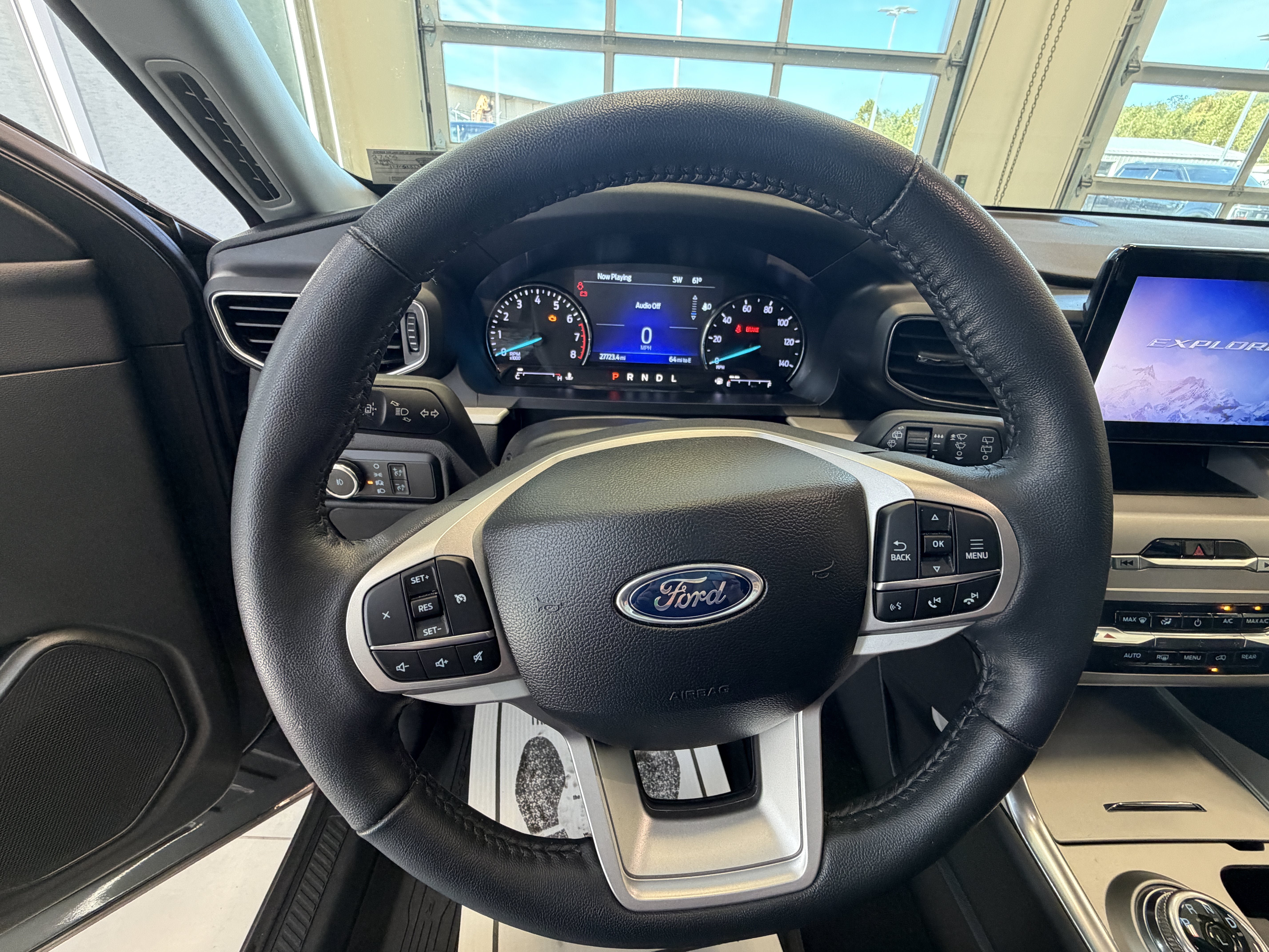 Used 2024 Ford Explorer XLT w/ Equipment Group 202A AWD/4WD image 8
