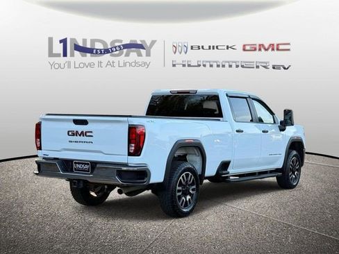 Certified 2024 GMC Sierra 2500 Pro AWD/4WD image 2