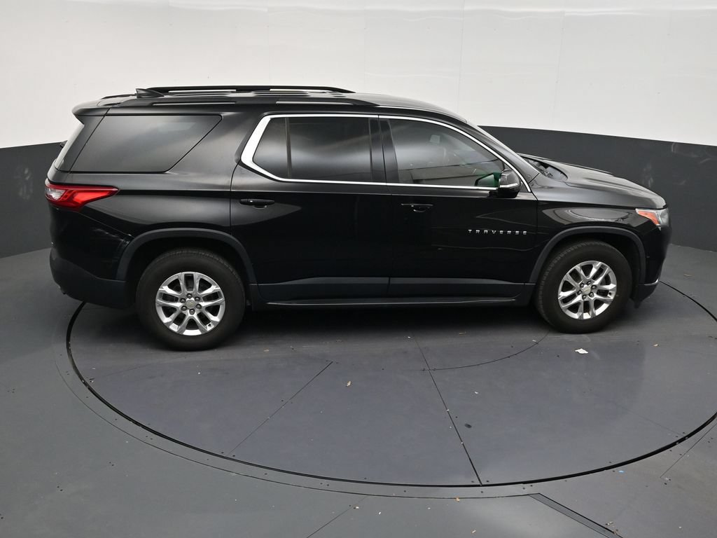 Used 2019 Chevrolet Traverse LT FWD image 16