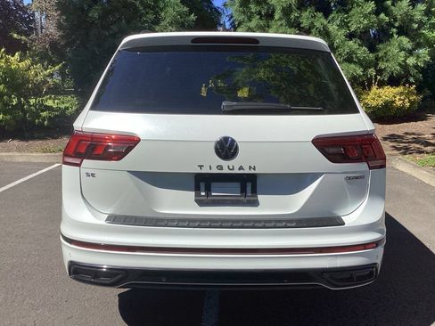 Used 2023 Volkswagen Tiguan SE R-Line AWD/4WD image 20