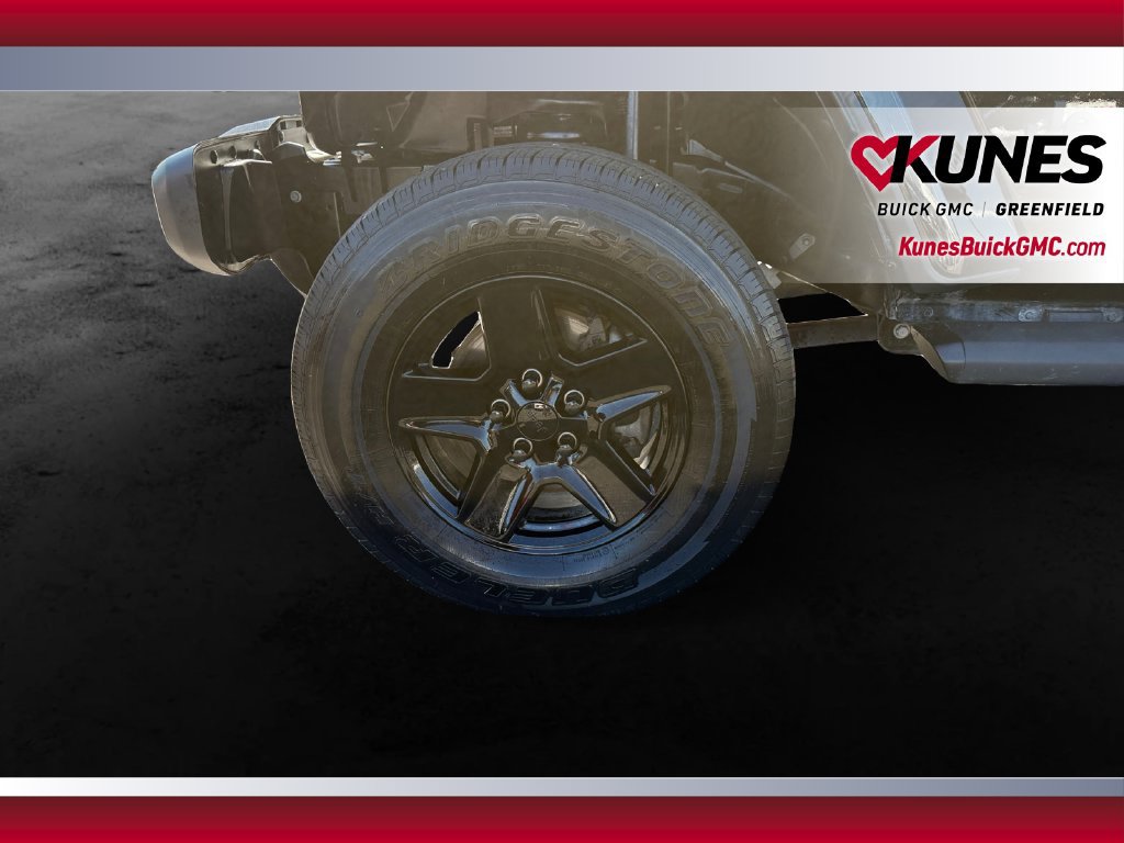 Used 2022 Jeep Gladiator Sport AWD/4WD image 13