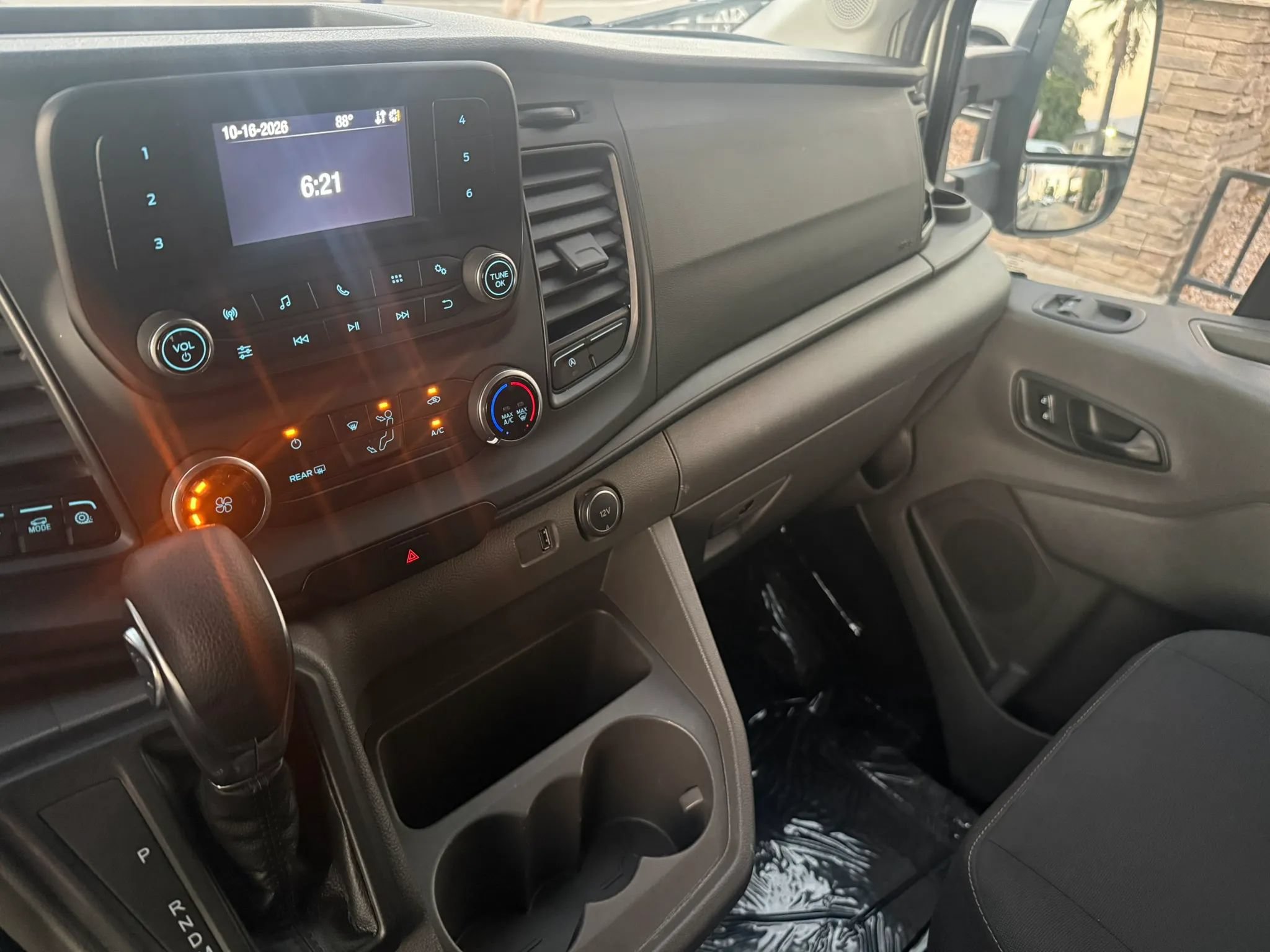 Used 2021 Ford Transit 350 XLT RWD image 34