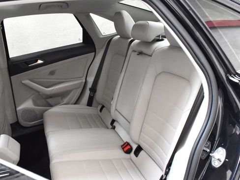 Used 2022 Volkswagen Jetta SE image 24