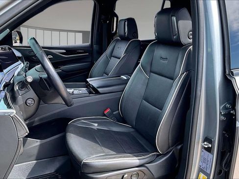 Used 2023 Cadillac Escalade Sport w/ Touring Package AWD/4WD image 25