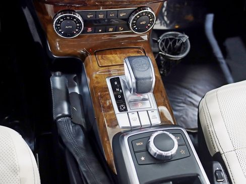 Used 2015 Mercedes-Benz G 63 AMG G 63 AMG image 23