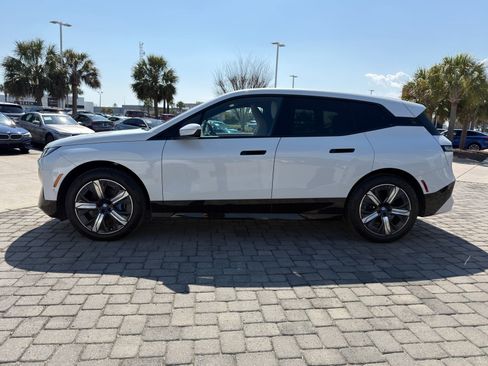 Used 2023 BMW iX xDrive50 w/ Sport Package image 12