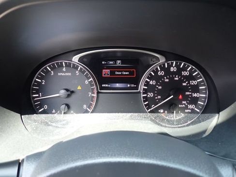 Used 2018 Nissan Pathfinder SV AWD/4WD image 29