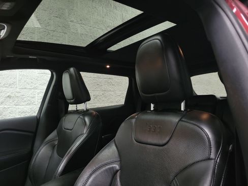 Used 2020 Jeep Cherokee High Altitude image 18