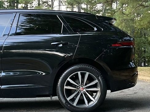Used 2021 Jaguar F-PACE S image 7