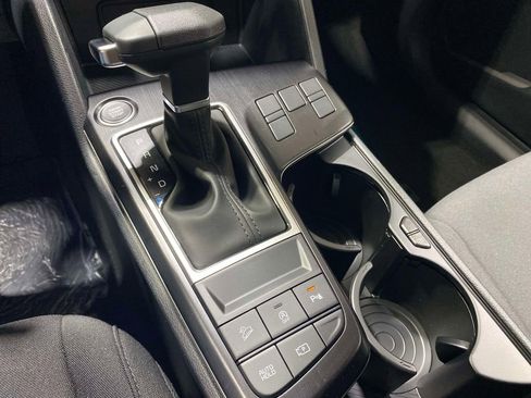 New 2026 Kia Sportage LX FWD image 30